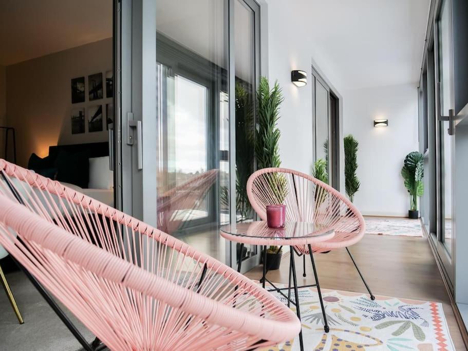 Stylish Urban Sanctuary With Parking Lejlighed London Eksteriør billede