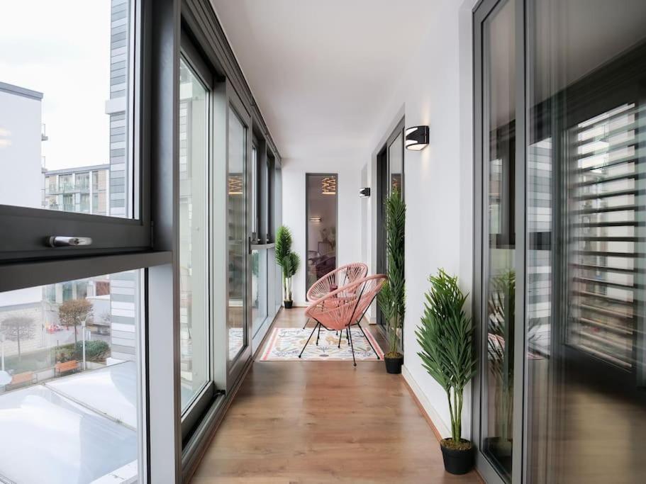 Stylish Urban Sanctuary With Parking Lejlighed London Eksteriør billede